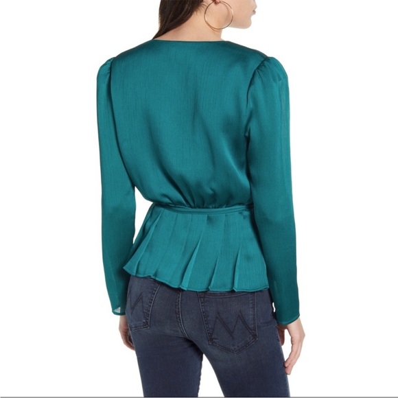 Chelsea28 Green Long Sleeve Pleated Wrap Long Sleeves Blouse Size S New - Picture 3 of 10